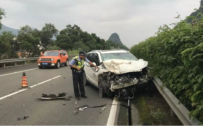 【御駕通】彎道安全預警系統(tǒng)助力廣西凌云公路 降低交通安全事故發(fā)生